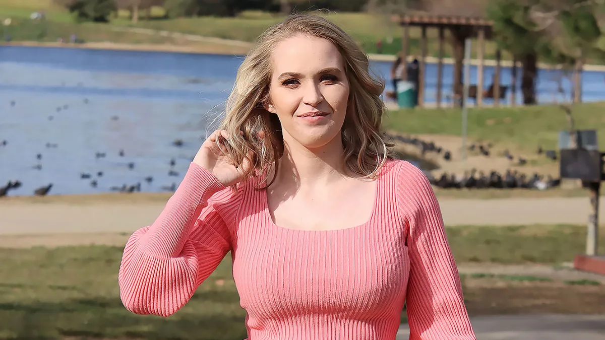 Anna Cardwell’s Brave Battle with Adrenal Cancer