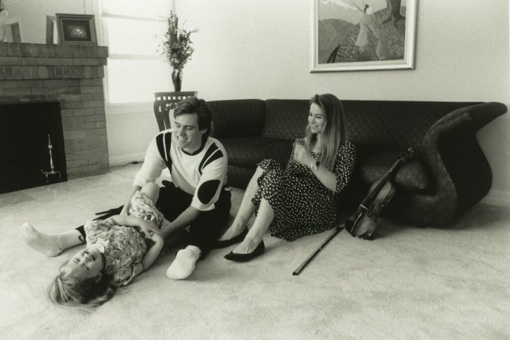 Old image of Jim Melissa and jane Erin Carrey